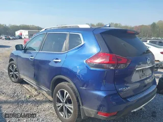 2017 Nissan Rogue S with VIN 5N1AT2MT7HC803227, listed as a IAAI auction lot 41889197 with 262,493 mi miles. Bid and sale history available at carsss.com. Image 3.