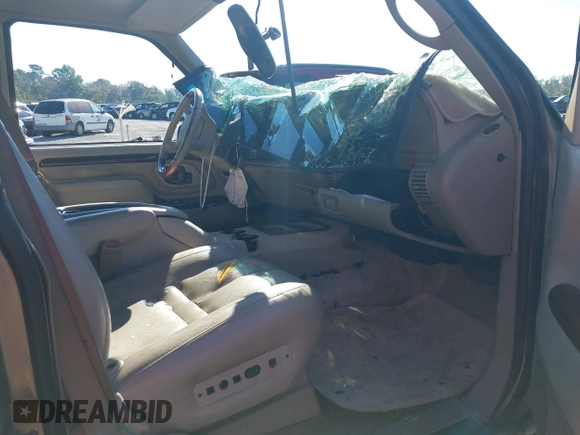 2000 Cadillac Escalade with VIN 1GYEK63R7YR216717, listed as a IAAI auction lot 40438885 with 223,033 mi miles and . Bid and sale history available at DreamBid. Image 5.