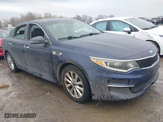 2018 Kia Optima LX with VIN 5XXGT4L37JG272807, listed as a IAAI auction lot 41689762 with 67,059 mi miles. Bid and sale history available at carsss.com. Image 1.