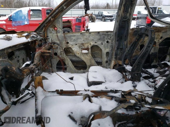 2019 GMC Sierra 3500HD Denali z VIN 1GT42WEYXKF150470, wystawiony jako Copart lot #86963724 z przebiegiem Nie podano mil oraz Nie do naprawy. Historia ofert i sprzedaży dostępna na DreamBid. Obrazek 7.