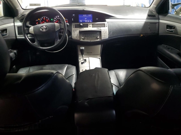 2006 Toyota Avalon XL with VIN 4T1BK36B96U099413, listed as a Copart auction lot 55239935 with 186,719 mi miles and Clean Title. Bid and sale history available at DreamBid. Image 8.