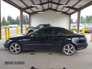 2005 Mercedes-Benz CLK 500 with VIN WDBTK75J55F139609, listed as a IAAI auction lot 42232645 with 136,367 mi miles and . Bid and sale history available at DreamBid. Image 14.