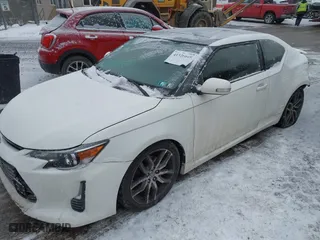 2014 Scion tC with VIN JTKJF5C78E3086844, listed as a IAAI auction lot 41326645 with 134373 miles. Bid and sale history available at carsss.com. Image 17.
