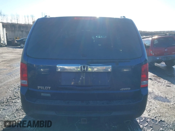 2013 Honda Pilot EX-L with VIN 5FNYF4H50DB049294, listed as a IAAI auction lot 41111384 with 298,000 mi miles. Bid and sale history available at carsss.com. Image 16.
