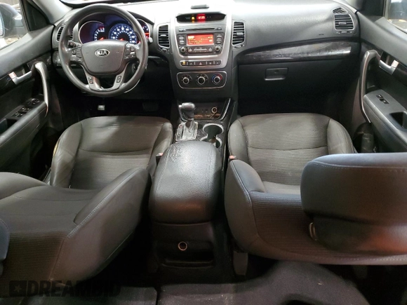 2014 Kia Sorento LX with VIN 5XYKT3A65EG487427, listed as a Copart auction lot 52041315 with 195,327 mi miles and Non Repairable. Bid and sale history available at carsss.com. Image 8.