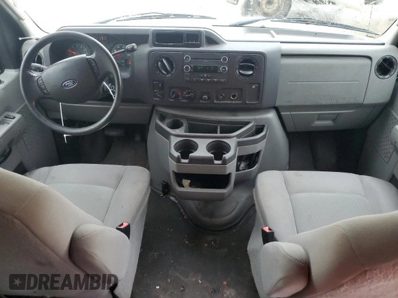 2012 Ford Econoline Passenger XL z VIN 1FBSS3BL5CDA38742, wystawiony jako Copart lot #62640235 z przebiegiem 97 890 mil mil oraz Szkoda całkowita • Salvage title. Historia ofert i sprzedaży dostępna na DreamBid. Obrazek 8.