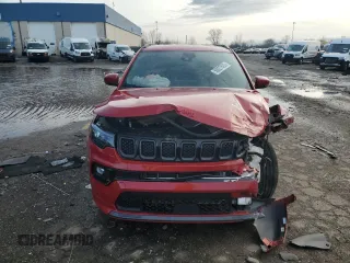 2023 Jeep Compass (RED) Edition z VIN 3C4NJDCN2PT559502, wystawiony jako Copart lot #50027625 z przebiegiem 16 761 mil mil oraz Szkoda całkowita • Salvage title. Historia ofert i sprzedaży dostępna na DreamBid. Obrazek 5.