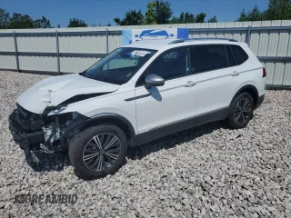 2024 Volkswagen Tiguan Wolfsburg Edition z VIN 3VV6B7AX9RM208592, wystawiony jako Copart lot #62165985 z przebiegiem 15 173 mil mil oraz Czysty tytuł • Clean title. Historia ofert i sprzedaży dostępna na DreamBid. Obrazek 1.