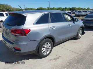 2019 Kia Sorento L with VIN 5XYPG4A3XKG605229, listed as a IAAI auction lot 41827291 with 59,594 mi miles. Bid and sale history available at carsss.com. Image 4.