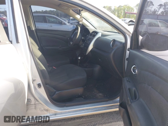 2015 Nissan Versa SV with VIN 3N1CN7AP6FL863791, listed as a IAAI auction lot 42140790 with 141,759 mi miles. Bid and sale history available at carsss.com. Image 5.