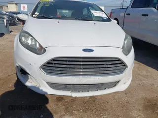 2016 Ford Fiesta SE z VIN 3FADP4EJ5GM136658, wystawiony jako IAAI lot #41312966 z przebiegiem 145 561 mil mil oraz . Historia ofert i sprzedaży dostępna na DreamBid. Obrazek 6.