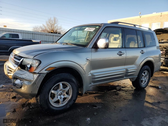 2001 Mitsubishi Montero LTD with VIN JA4MW51R41J037651, listed as a Copart auction lot 43964815 with 155578 miles and Clean Title. Bid and sale history available at carsss.com. Image 1.