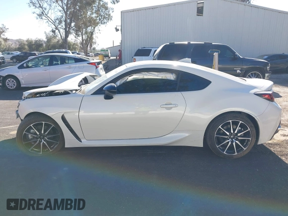 2024 Toyota GR86 with VIN JF1ZNBB1XR8757244, listed as a IAAI auction lot 41403766 with 4,794 mi miles. Bid and sale history available at carsss.com. Image 13.