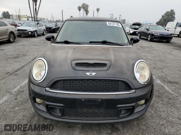 2012 MINI Hardtop S with VIN WMWSV3C52CTY17540, listed as a Copart auction lot 64137185 with 115,542 mi miles and Salvage title. Bid and sale history available at DreamBid. Image 5.