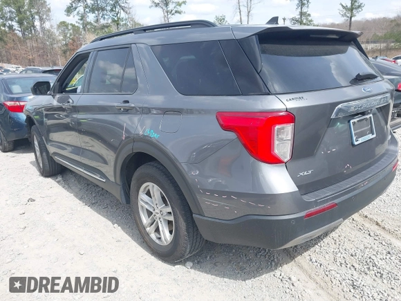 2022 Ford Explorer XLT with VIN 1FMSK8DH9NGA23286, listed as a IAAI auction lot 41769916 with 51,644 mi miles. Bid and sale history available at carsss.com. Image 3.