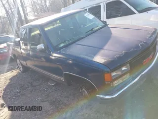 1994 GMC Sierra 1500 z VIN 2GTEK19K3R1550658, wystawiony jako IAAI lot #41789683 z przebiegiem 322 572 mil mil oraz . Historia ofert i sprzedaży dostępna na DreamBid. Obrazek 1.