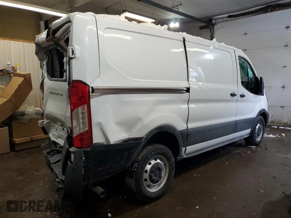 2024 Ford Transit Cargo with VIN 1FTYE1Y88RKA20387, listed as a Copart auction lot 89136935 with 30,190 mi miles and Clean Title. Bid and sale history available at carsss.com. Image 3.