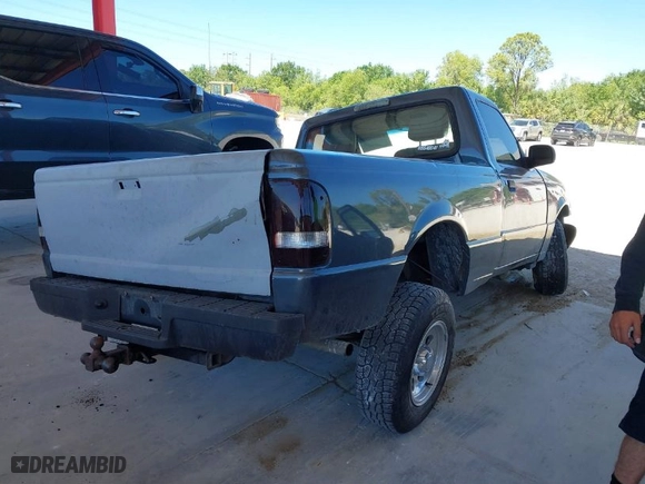 1993 Ford Ranger XL with VIN 1FTCR10U6PTA29717, listed as a IAAI auction lot 41832606 with 58,996 mi miles. Bid and sale history available at carsss.com. Image 4.