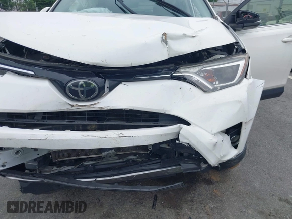 2018 Toyota RAV4 XLE z VIN JTMWFREV2JJ739366, wystawiony jako IAAI lot #42270427 z przebiegiem 112 558 mil mil oraz . Historia ofert i sprzedaży dostępna na DreamBid. Obrazek 6.