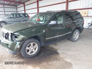 2006 Jeep Grand Cherokee Limited with VIN 1J8HR58NX6C296845, listed as a IAAI auction lot 41930202 with 179,285 mi miles. Bid and sale history available at carsss.com. Image 2.