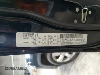 2019 Jeep Compass Latitude z VIN 3C4NJDBB6KT629924, wystawiony jako Copart lot #52282615 z przebiegiem 84 373 mil mil oraz Szkoda całkowita • Salvage title. Historia ofert i sprzedaży dostępna na DreamBid. Obrazek 16.