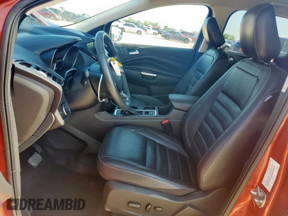 2019 Ford Escape Titanium с VIN 1FMCU9J95KUB54634, выставлен на аукционе Copart как лот 58171885 с пробегом 39 823 миль миль и Списание • Salvage title. История ставок и продаж доступна на DreamBid. Изображение 7.