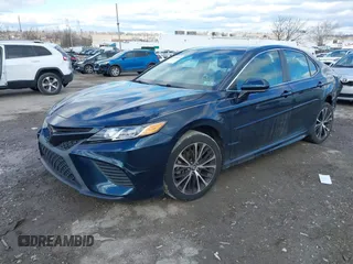 2018 Toyota Camry LE with VIN 4T1B11HK2JU598860, listed as a IAAI auction lot 41493633 with 74,480 mi miles. Bid and sale history available at carsss.com. Image 17.