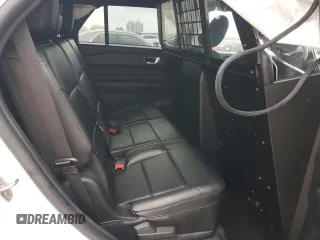 2023 Ford Police Interceptor Utility z VIN 1FM5K8AB9PGA62413, wystawiony jako Copart lot #51018865 z przebiegiem Nie podano mil oraz Szkoda całkowita • Salvage title. Historia ofert i sprzedaży dostępna na DreamBid. Obrazek 11.