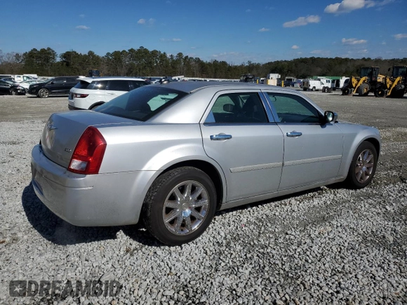 2005 Chrysler 300 with VIN 2C3JA43R55H664546, listed as a Copart auction lot 42572745 with 262,569 mi miles and Salvage Title. Bid and sale history available at carsss.com. Image 3.