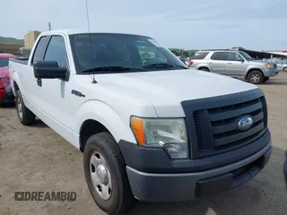 2009 Ford F-150 STX with VIN 1FTRX12W49FA84442, listed as a IAAI auction lot 41824315 with 143,529 mi miles. Bid and sale history available at carsss.com. Image 1.