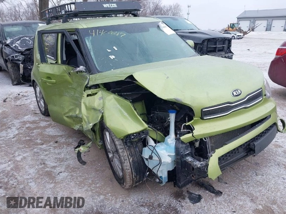 2018 Kia Soul + with VIN KNDJP3A53J7888330, listed as a IAAI auction lot 41400817 with 100,738 mi miles. Bid and sale history available at carsss.com. Image 1.