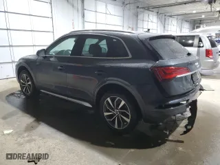 2021 Audi Q5 Premium with VIN WA1AAAFYXM2079279, listed as a Copart auction lot 41403405 with 20,520 mi miles and Salvage Title. Bid and sale history available at carsss.com. Image 2.