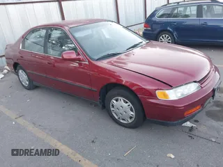 1995 Honda Accord LX с VIN JHMCD563XSC022359, выставлен на аукционе IAAI как лот 42816249 с пробегом 135 298 миль миль и . История ставок и продаж доступна на DreamBid. Изображение 1.