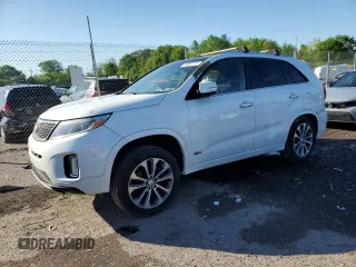 2014 Kia Sorento SX z VIN 5XYKWDA77EG522815, wystawiony jako Copart lot #56061415 z przebiegiem Nie podano mil oraz Tytuł czysty. Historia ofert i sprzedaży dostępna na DreamBid. Obrazek 1.