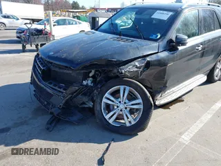 2015 Mercedes-Benz M 350 with VIN 4JGDA5HB1FA526024, listed as a IAAI auction lot 41888298 with 90,188 mi miles and . Bid and sale history available at carsss.com. Image 6.