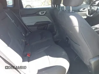 2024 Jeep Compass Sport с VIN 3C4NJDANXRT166403, выставлен на аукционе IAAI как лот 42248305 с пробегом 20 907 миль миль и . История ставок и продаж доступна на DreamBid. Изображение 8.