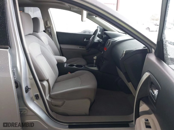 2010 Nissan Rogue S with VIN JN8AS5MT2AW014971, listed as a IAAI auction lot 41528267 with 172,165 mi miles. Bid and sale history available at carsss.com. Image 5.