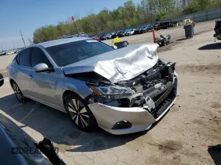 2022 Nissan Altima SV z VIN 1N4BL4DV1NN308341, wystawiony jako Copart lot #54183605 z przebiegiem 67 310 mil mil oraz Szkoda całkowita • Salvage title. Historia ofert i sprzedaży dostępna na DreamBid. Obrazek 4.