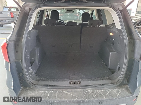 2019 Ford Escape SE z VIN 1FMCU9GD9KUA54757, wystawiony jako IAAI lot #42516631 z przebiegiem 87 040 mil mil oraz . Historia ofert i sprzedaży dostępna na DreamBid. Obrazek 22.