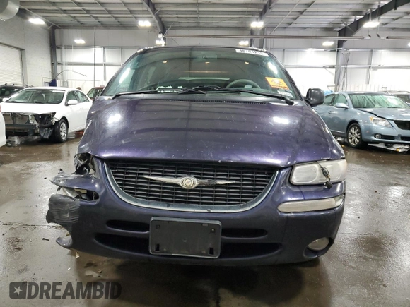 1998 Chrysler Town & Country with VIN 1C4GP54G6WB553053, listed as a Copart auction lot 48794215 with 213,427 mi miles and Salvage Title. Bid and sale history available at DreamBid. Image 5.
