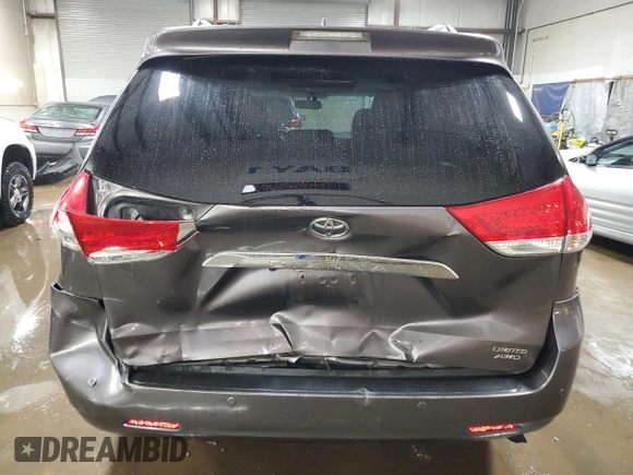 2011 Toyota Sienna XLE with VIN 5TDDK3DC3BS014640, listed as a Copart auction lot 52092045 with 190,090 mi miles and Salvage Title. Bid and sale history available at DreamBid. Image 6.