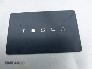 2025 Tesla Cybertruck с VIN 7G2CEHED8SA059806, выставлен на аукционе IAAI как лот 41706116 с пробегом 212 миль миль и . История ставок и продаж доступна на DreamBid. Изображение 11.