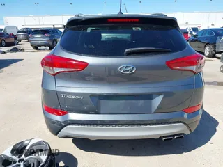 2017 Hyundai Tucson Sport z VIN KM8J33A25HU562988, wystawiony jako IAAI lot #41755874 z przebiegiem 112 000 mil mil oraz . Historia ofert i sprzedaży dostępna na DreamBid. Obrazek 17.