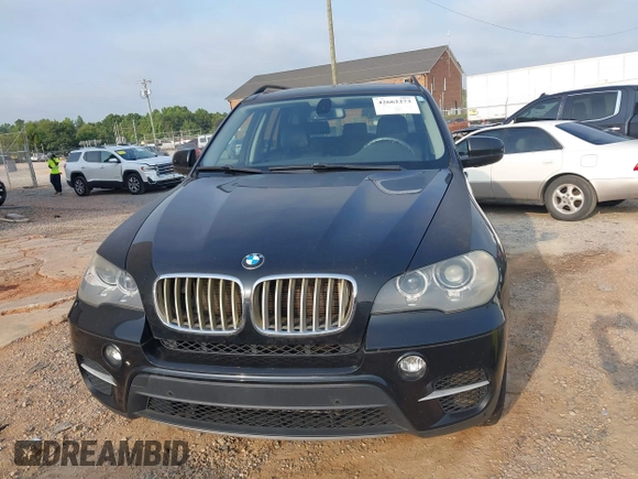 2012 BMW X5 35d with VIN 5UXZW0C54CL669256, listed as a IAAI auction lot 42662273 with 138,517 mi miles and . Bid and sale history available at DreamBid. Image 12.
