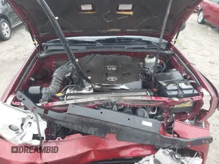 2008 Toyota 4Runner SR5 with VIN JTEZU14R78K004536, listed as a IAAI auction lot 41542110 with 219,297 mi miles. Bid and sale history available at carsss.com. Image 10.