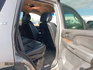 2007 Chevrolet Tahoe LS z VIN 1GNFC13027R231885, wystawiony jako IAAI lot #42750247 z przebiegiem 167 072 mil mil oraz . Historia ofert i sprzedaży dostępna na DreamBid. Obrazek 8.