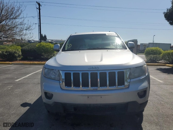 2011 Jeep Grand Cherokee Laredo with VIN 1J4RR4GGXBC540135, listed as a Copart auction lot 47241025 with 119,676 mi miles and Clean Title. Bid and sale history available at carsss.com. Image 5.