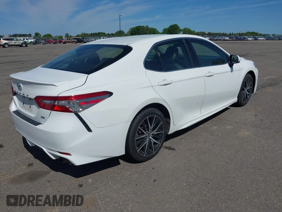 2018 Toyota Camry LE z VIN JTNB11HK2J3048094, wystawiony jako IAAI lot #42331953 z przebiegiem 239 000 mil mil oraz . Historia ofert i sprzedaży dostępna na DreamBid. Obrazek 4.