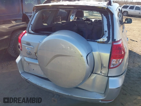2006 Toyota RAV4 Limited with VIN JTMBK31V966006318, listed as a IAAI auction lot 41759309 with 205,614 mi miles. Bid and sale history available at carsss.com. Image 6.