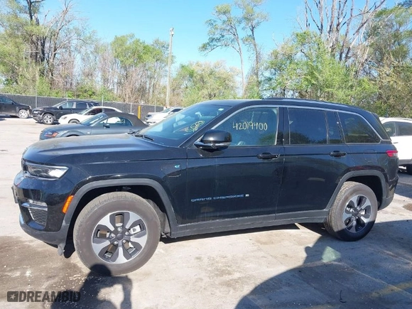 2024 Jeep Grand Cherokee 4xe with VIN 1C4RJYB64RC720580, listed as a IAAI auction lot 42019400 with 45,542 mi miles. Bid and sale history available at carsss.com. Image 14.